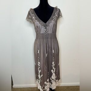 Anthropologie Lithe Laurel Run Gray lace floral embroidered tulle dress size 14